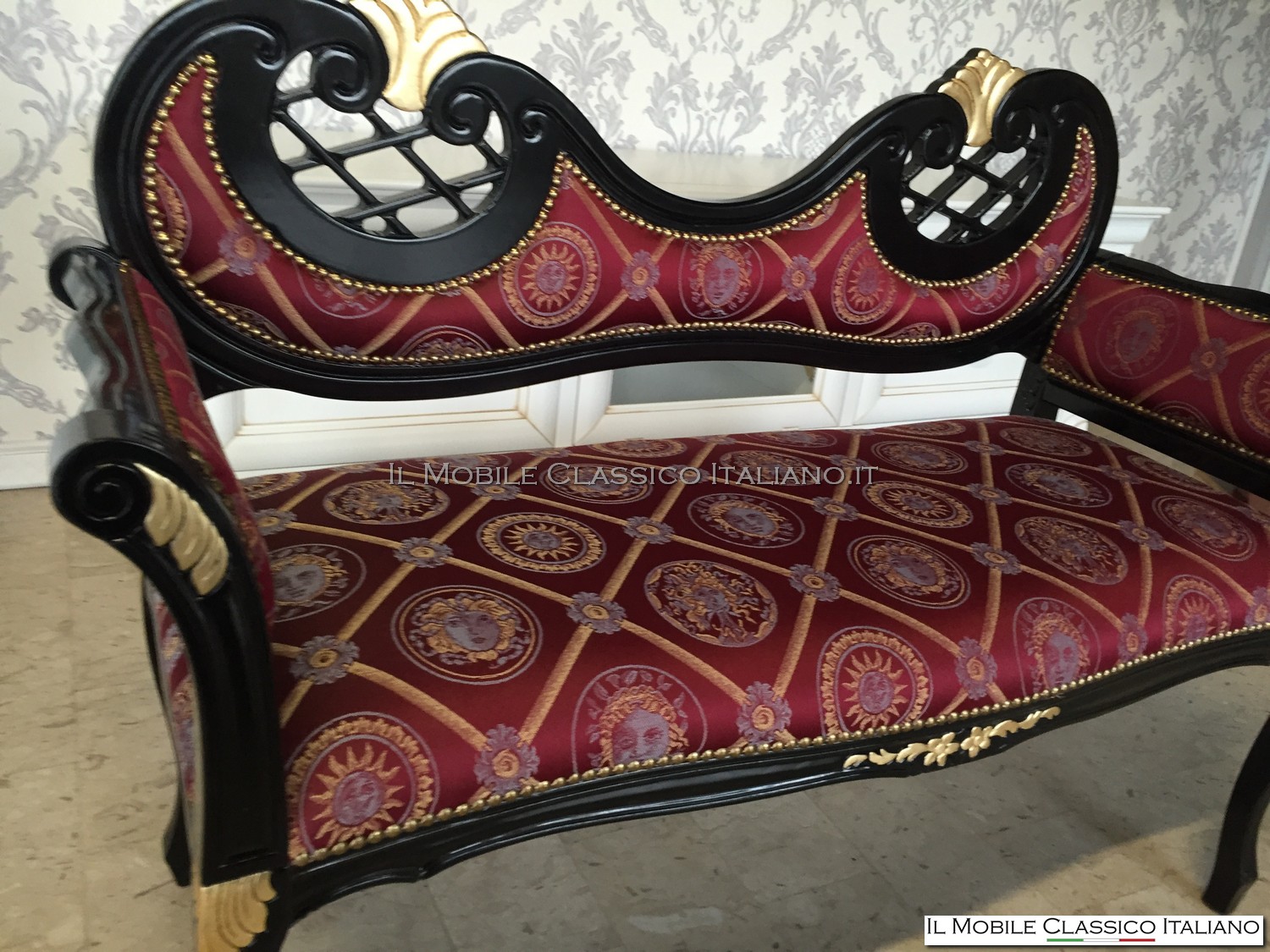 mobili classici divano 215